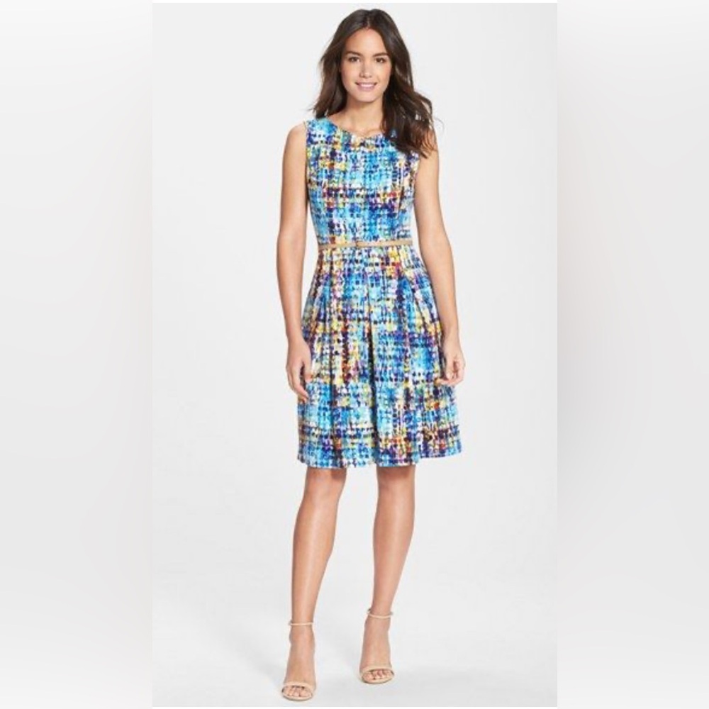 Ellen Tracy sleeveless dress size 14 with belt in great condition